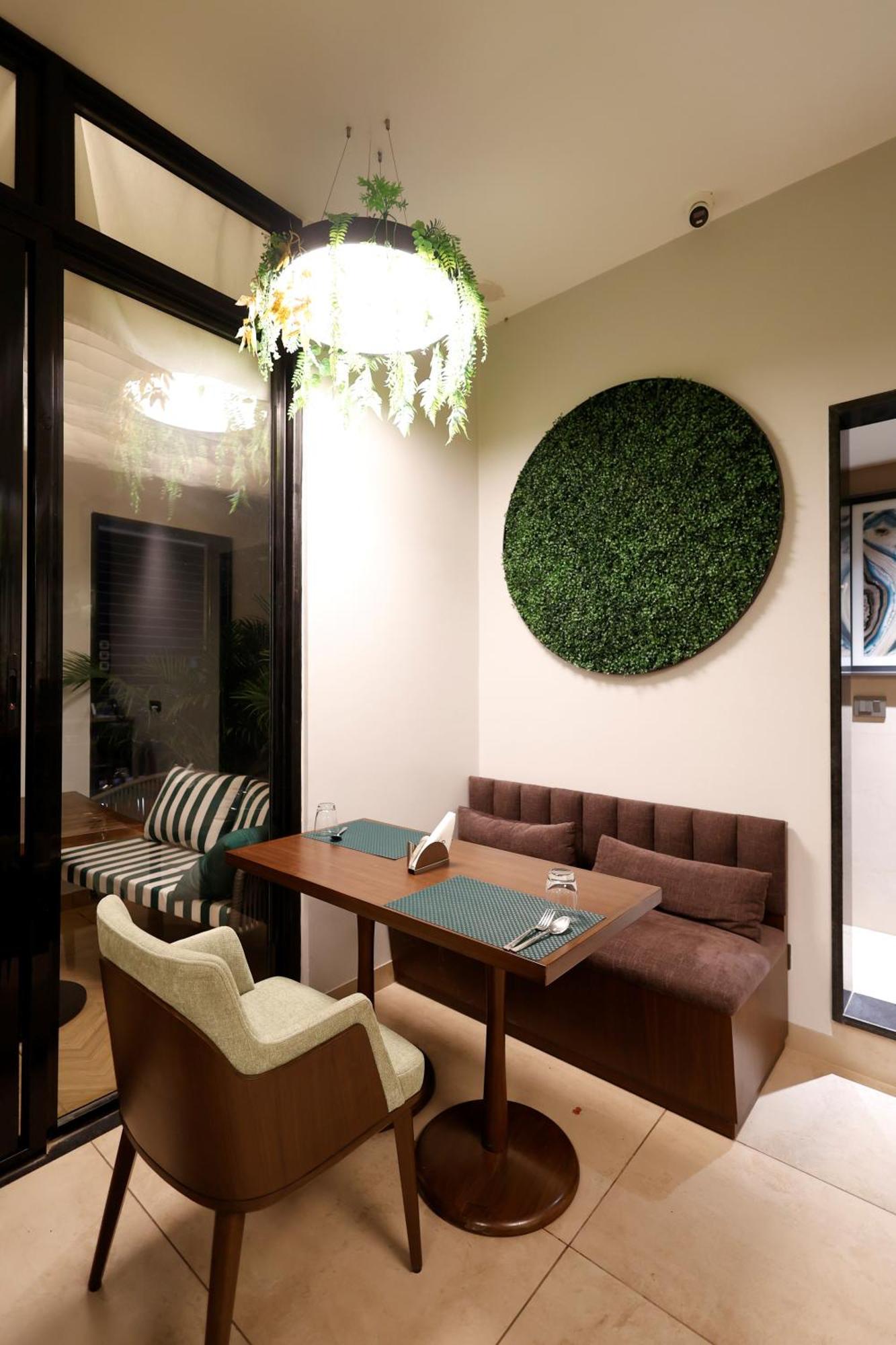 Quality Inn City Centre Bénarès Extérieur photo